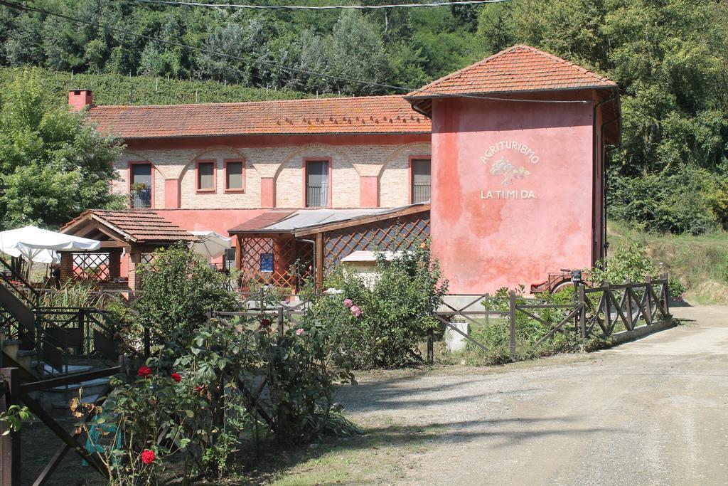 Agriturismo La.Ti.Mi.Da. Кассине Экстерьер фото